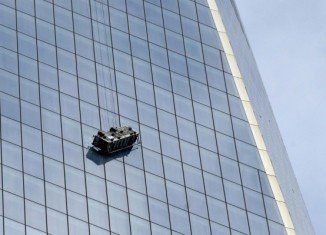 The window washers became trapped on scaffolding near the 68th floor of One World Trade Center