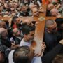 Orthodox Easter 2015: Pilgrims mark Good Friday with Via Dolorosa procession in Jerusalem