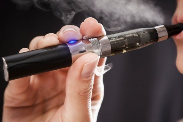 Meet The Chinese Inventor Who Invented The E-Cigarette To Quit Smoking