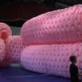 Jeremy Telford Breaks Record for Largest Balloon Animal