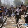 Macedonia: Police Fire Tear Gas at Migrants Trying to Enter from Greece