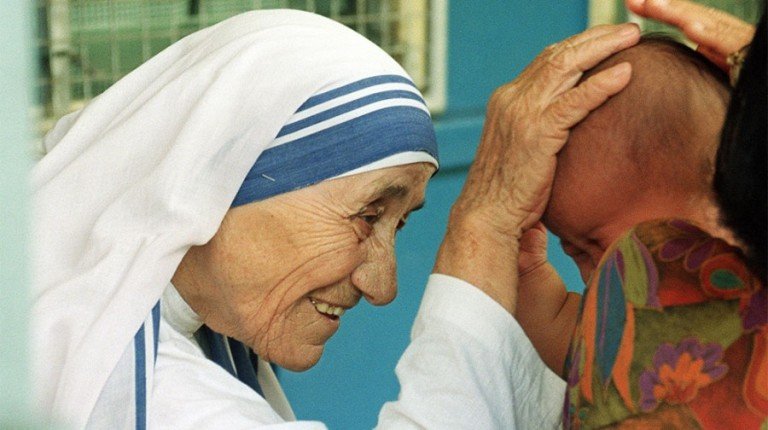 Mother Teresa Sainthood: Pope Francis Recognizes Second Miracle