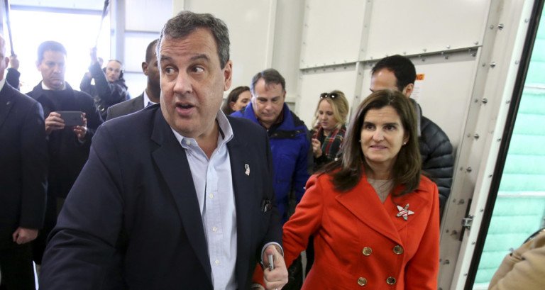 White House 2016: Chris Christie Drops Out Presidential Race