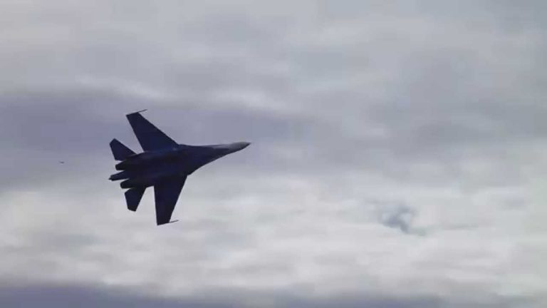 Pentagon: Russian Fighter Jet Flew Within 10Ft of US Spy Plane