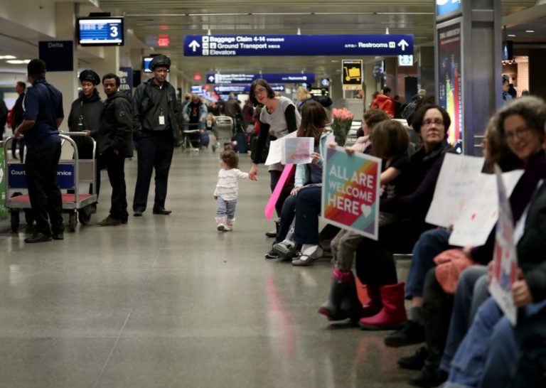 Trump’s Healthcare Proclamation for Immigrants Blocked by Oregon Judge