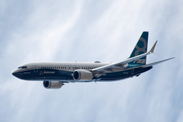 Boeing 737 MAX Test Flight Suspended over Potential Engine Issue