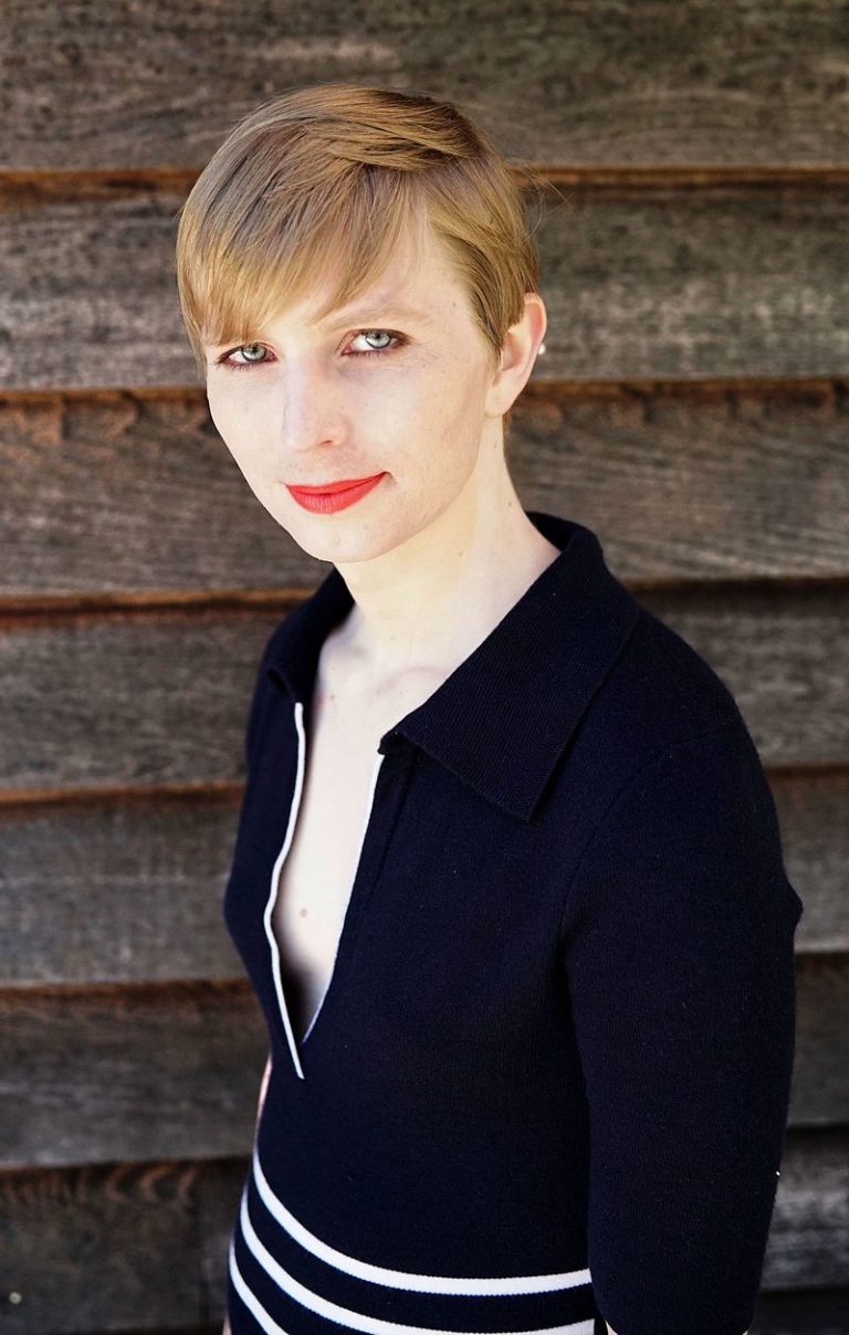 Chelsea Manning Posts New Photo after Release from Prison