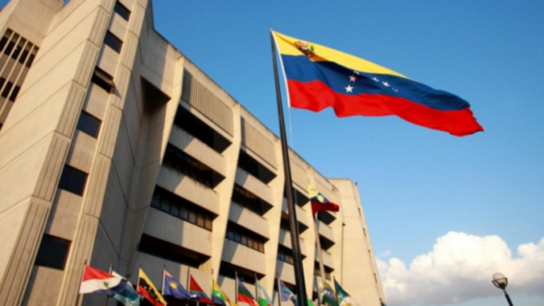 Venezuela Crisis: Opposition-Controlled National Assembly Appoints Judges to Supreme Court