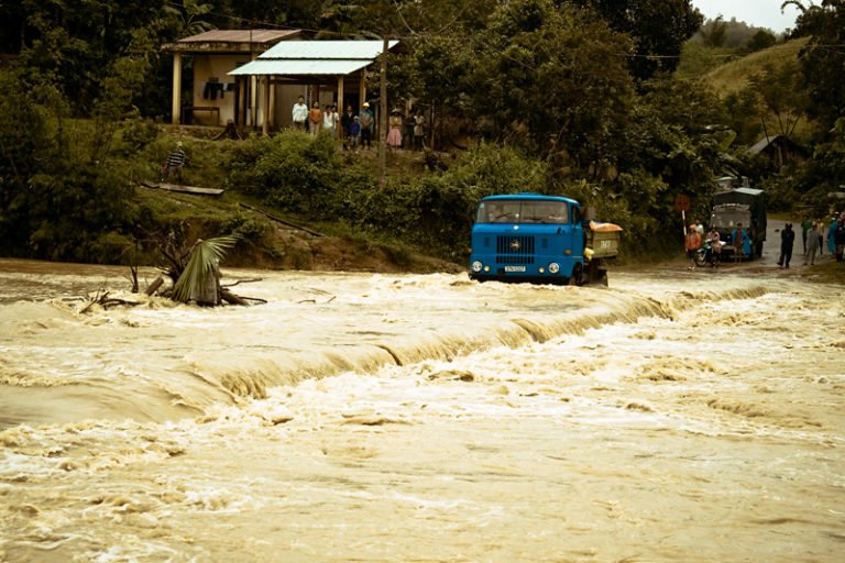 Vietnam Floods Kill at Least 37, Thousands Evacuated