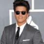 Grammys 2018: Bruno Mars Wins Six Trophies, Including Top Three Prizes