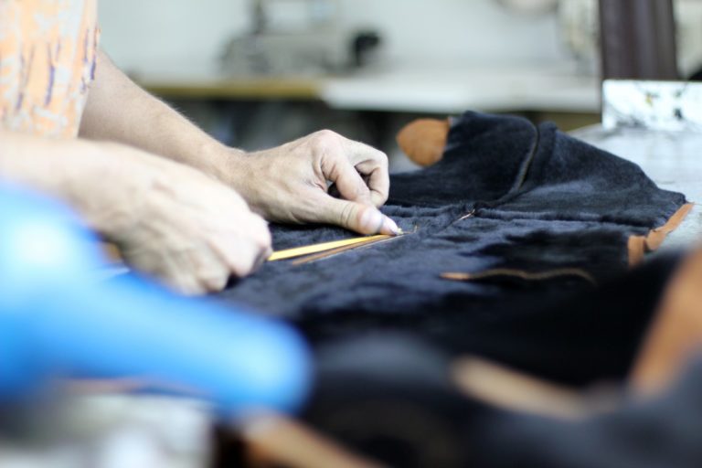 How to Find the Right Manufacturer for Your Clothing Brand