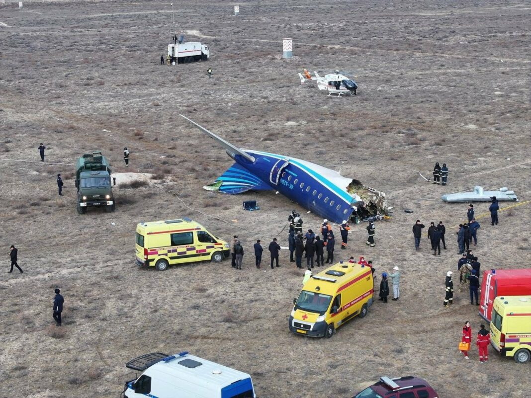 Kazakhstan Azerbaijan Airlines E190 crash