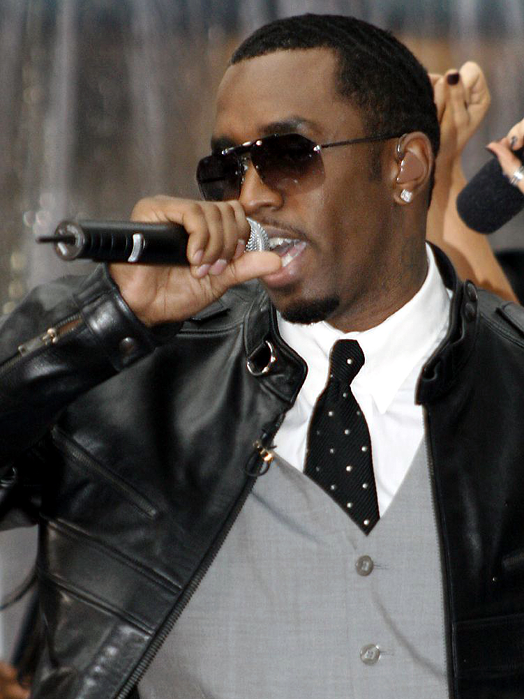 Cassie’s Harrowing Testimony: Details “Freak-Offs” and Control in Diddy Sex-Trafficking Trial
