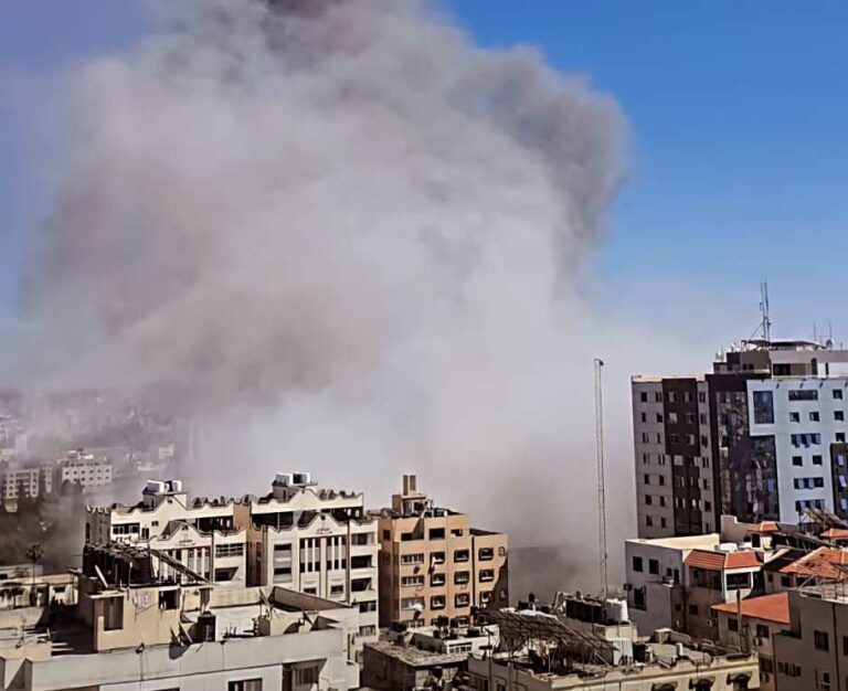 Tragedy in Khan Younis: Israeli Strike Kills Nine Children of Gaza Doctors