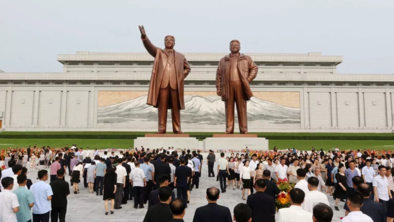 North Korea Dismantles Propaganda Speakers in De-escalation Move