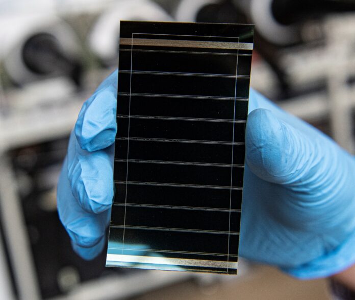 Perovskite solar cell