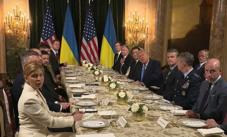 Ukraine Peace Plan: Trump and Zelensky Hold Historic Palm Beach Summit Amid Airstrikes and Expectations