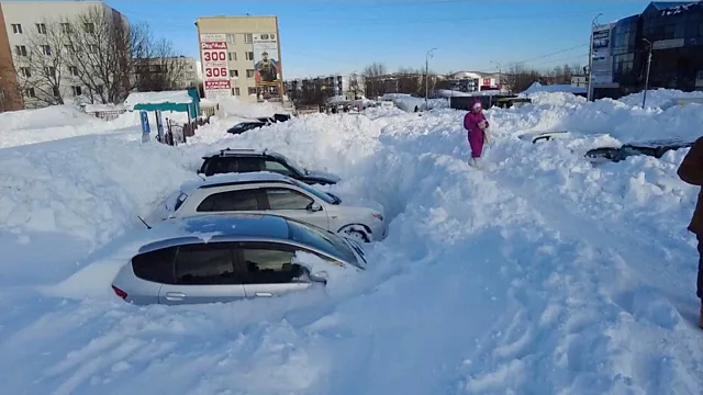 16-Foot Drifts Bury Russia’s Far East in Heaviest Snowfall Since the 1970s