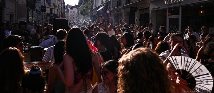 France bans alcohol at music festivals