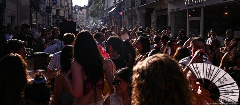 France Imposes Unprecedented Alcohol Ban at Music Festivals Amid Catastrophic Red Heatwave Alert