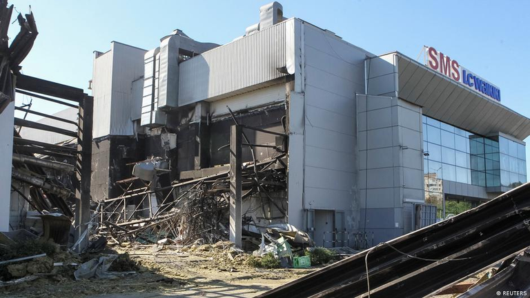 Rescuers Claw Through Rubble of Flattened Ukrainian Mall After Despicable Russian ‘Double-Tap’ Strike
